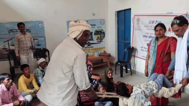 निवाड़ी: पृथ्वीपुर सहित कई गांवों में आपदा प्रबंधन प्रशिक्षण, ग्रामीणों को सिखाए गए बचाव के उपाय