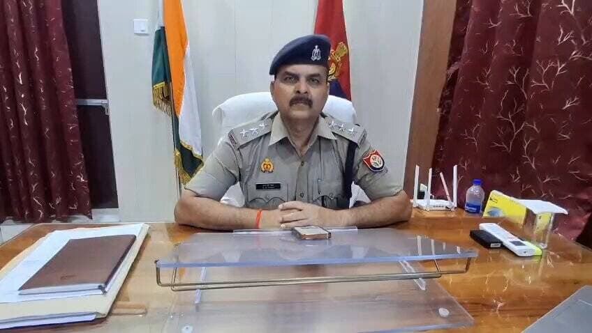 #Ps_फेफना बलिया पुलिस/#मिशन_शक्ति_टीम द्वारा “आपरेशन मुस्कान” के तहत लापता हुई 01 नाबालिग बच्ची को 01 घण्टे के अन्दर सक...