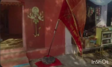 झाबुआ: रायपूरिया में माँ भद्रकाली माताजी मंदिर का ध्वज गिरा, बड़ा हादसा टला