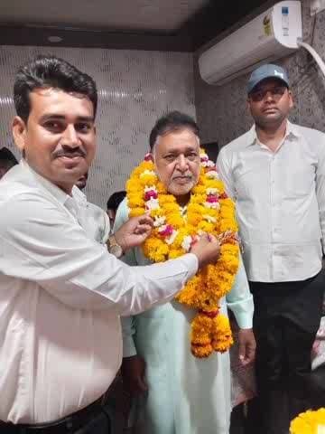 नरवर: करैरा विधायक रमेश खटीक ने सुनी जनसमस्याएं, अधिकारियों को दिए तत्काल समाधान के निर्देश