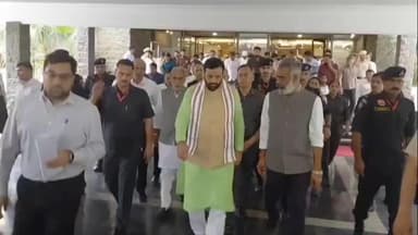 फरीदाबाद: फरीदाबाद पहुंचे सीएम नायाब सिंह सैनी, होटल राजहंस में FMDA की बैठक में विकास कार्यों के बजट पर चर्चा