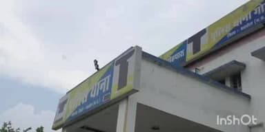 गोहपारु: गोहपारू पुलिस ने जैतपुर मार्ग से एक नाबालिग बालिका को किया दस्तयाब, परिजनों को सौंपा