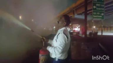 पाटन: भिलाई आकाशगंगा क्षेत्र में ट्रांसफार्मर में लगी आग पर यातायात पुलिस की तत्परता से पाया गया नियंत्रण