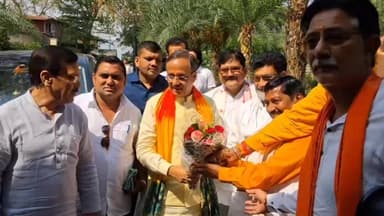 झांसी: झांसी में पूर्व डिप्टी सीएम दिनेश शर्मा ने दिया बड़ा बयान, कहा- कई जगह हिंदू अल्पसंख्यक हो गए