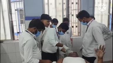 बक्सर: बक्सर में दर्दनाक हादसा: बाइक सवार की टक्कर से सिविल कोर्ट जा रहे दो लोग घायल, अस्पताल में भर्ती