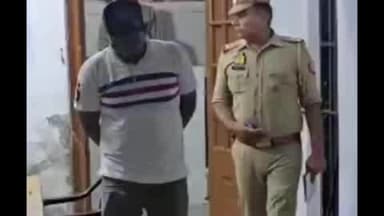 एटा: शहर कोतवाली के वरिष्ठ पुलिस अधीक्षक ने किया औचक निरीक्षण, पुलिस कर्मियों को दिए अपराध नियंत्रण के आवश्यक दिशा निर्देश