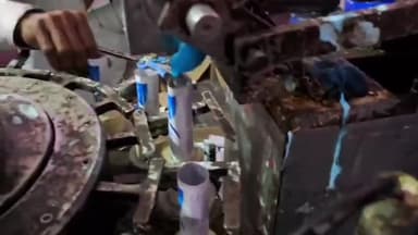 दिल्ली: "सेंसोडाइन" के नाम पर जहर, नकली फैक्ट्री पकड़ी।
#DelhiPolice #Sensodyne #FakeProducts #HealthAlert