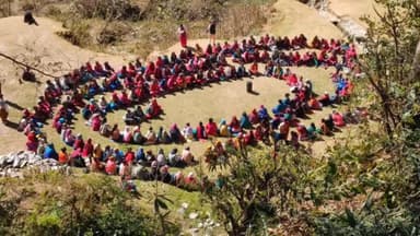 कपकोट: शामा से शराब की दुकान हटाने को आमरण अनशन पर बैठे भूपेंद्र कोरंगा को प्रशासन ने उठाया, 22 वर्षीय मँजू भी अनशन में बैठी