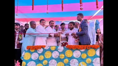 गम्हरिया: बीसीआर पब्लिक स्कूल का स्थापना दिवस धूमधाम से संपन्न, बच्चों ने दी शानदार प्रस्तुतियां