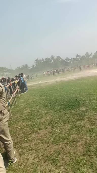 দেব দেখতে এসে ধুলো খেলো উৎসাহীরা