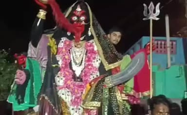 शहपुरा: करौदी गांव में मां काली की प्रतिमा का निकला चल समारोह, उमड़ी श्रद्धालुओं की भीड़