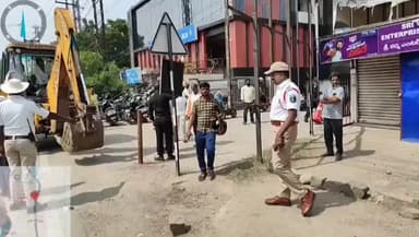 హిమాయత్ నగర్: జీడిమెట్ల పరిధిలో ఫుట్ పాత్ పై అక్రమ నిర్మాణాలను తొలగించిన అధికారులు.