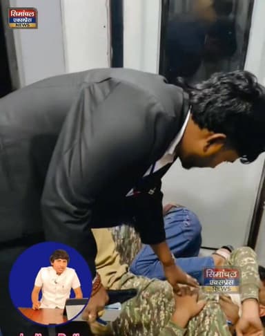 ट्रेन के फर्श पर सो रहे देश के रक्षकों को जब टीटीई ने सम्मान के साथ सीट दी, तो हर भारतीय का सिर फख्र से ऊँचा हो गया। हर ...