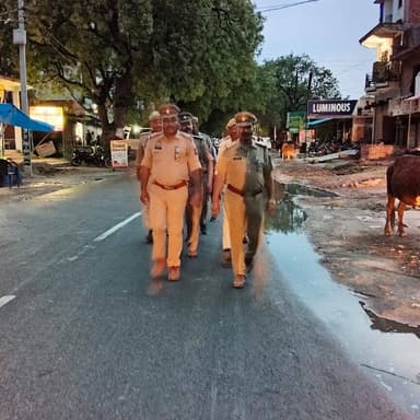 जनपद में सुरक्षा एवं शांति व्यवस्था को अक्षुण्य बनाये रखने हेतु आज दिनांक 04.04.2026 को थाना अजगैन पुलिस द्वारा थाना क्ष...