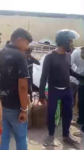 आज सुबह 05//4/2026 का हाल है खाली सोसल मिडीया पर होम डिलीवरी है ताजा जमीनी हकीकत कुछ औरी है लक्ष्मी गैस एजेंसी औरंगाबाद