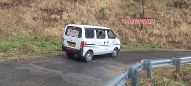 #नैनीडांडा में ड्राइवर की सूझबूझ से टला बड़ा खतरा, ब्रेक फेल होने पर ड्राइवर ने दिया सूझबूझ का परिचय, अपने साथ बचाई अपने...