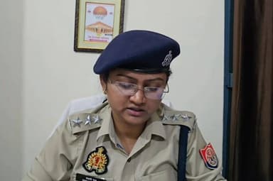 #मिर्जापुर थाना चुनार #पुलिस ने 25000 के इनामिया शातिर #चोर को किया #गिरफ्तार....
#todaymirzapur
#mirzapurnews
#Br...