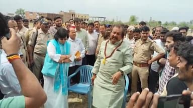 एक बार फिर चर्चा में पूर्व सांसद जी को फिर एक बार गुस्सा आया वो भी किस पर सुनिए।वीडियो हुआ सोशल मीडिया पर वायरल। #vairal...