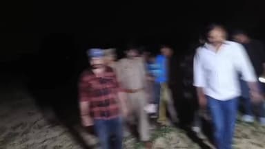 *कौशाम्बी ब्रेकिंग न्यूज़*
*पुलिस मुठभेड़ में धराया मंगलसूत्र लुटेरा, कौशाम्बी पुलिस की बड़ी कार्रवाई*
जनपद कौशाम्बी मे...