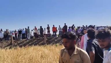 ओलावृष्टि से फसल खराबी का बारां विधायक राधेश्याम बेरवा ने किया सर्वे, अधिकारियों को दिए त्वरित मुआवजे के निर्देश।
#CMO #...