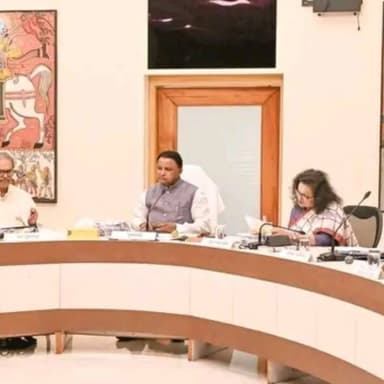 #ମୁଖ୍ୟମନ୍ତ୍ରୀଙ୍କ_ସୂଚନା_ରାସନ_କାର୍ଡ଼ଧାରୀଙ୍କ_ପାଇଁ_ଆସିଲା_ବଡ଼_ଖବର
#ଆଉ_ମିଳିବନି_୫କେଜି_ଚାଉଳ !
ରାଜ୍ୟ ସରକାରଙ୍କ ଐତିହାସିକ ନିଷ୍ପତ୍ତି। ...