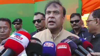 দুধনৈ: দুধনৈত বিজেপিৰ প্ৰাৰ্থী টংকেশ্বৰ ৰাভাৰ হৈ নিৰ্বাচনী প্ৰচাৰ চলায় মুখ্য মন্ত্ৰী হিমন্ত বিশ্ব শৰ্মাই