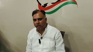 कोंग्रेस नेता संजय यादव ने कहा #बहरोड़ का वर्तमान व पूर्व विधायक #बहरोड का माहौल खराब कर रहे है।