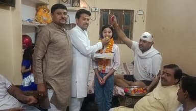 #हमीरपुर | #कुरारा - नवोदय प्रवेश परीक्षा में कस्बा कुरारा की क्रती तिवारी ने शानदार प्रदर्शन करते हुए 52वीं रैंक हासिल ...