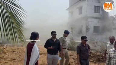 ମାଲକାନଗିରି ଜିଲ୍ଲାର ମୋଟୁ ତହସିଲ ଅନ୍ତର୍ଗତ ବାରିବାଞ୍ଛା ତଥା ଇସମାଇଲ ନଗର ନାମରେ ନାମିତ ଅଞ୍ଚଳରେ ଜିଲ୍ଲା ପ୍ରଶାସନ ପକ୍ଷରୁ ବଡ଼ ଧରଣର ଜବରଦ...