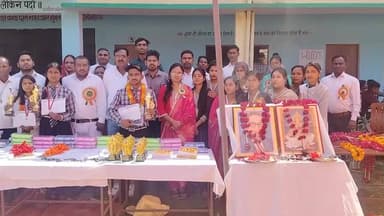 डॉ0 बी 0आर0 अंबेडकर इंटरमीडिएट कॉलेज बिहामिदपुर में रिजल्ट वितरण कार्यक्रम का आयोजन मेधावी बच्चों को किया गया सम्मानित