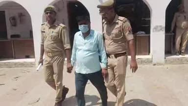 इकौना: गोविंद पुर मोड़ से शादी का झांसा देकर दुष्कर्म करने और अश्लील फोटो-वीडियो प्रसारित करने वाला एक आरोपी गिरफ्तार