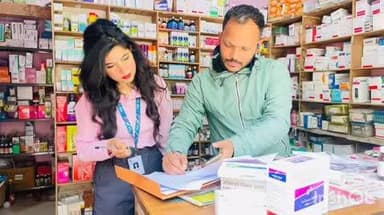 अल्मोड़ा: धौलछीना-भैंसियाछना में मेडिकल स्टोर्स का औचक निरीक्षण, अनियमितताओं पर 7 दिन में जवाब तलब किया गया