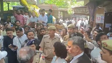उत्तर प्रदेश के लखीमपुर खीरी जिले में में एक अधिवक्ता ने दूसरे अधिवक्ता को कोर्ट परिसर में गोली मार दी, दोनों अधिवक्ता आ...