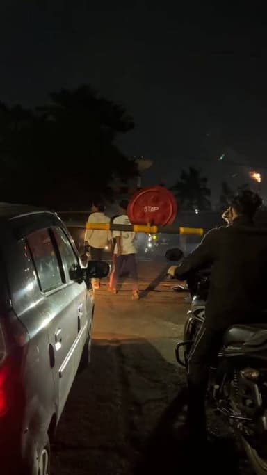 फाटक की वजह से परेशान जन मानस देखिए LIVE सरायकेला के गम्हारिया GK2 फाटक से Ministry of Railways, Government of India