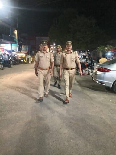 #SP_RBL @Ravi_KumarIPS के निर्देशन में थाना कोतवाली नगर पुलिस टीम द्वारा थाना क्षेत्र अन्तर्गत शांति एवं कानून व्यवस्था ...