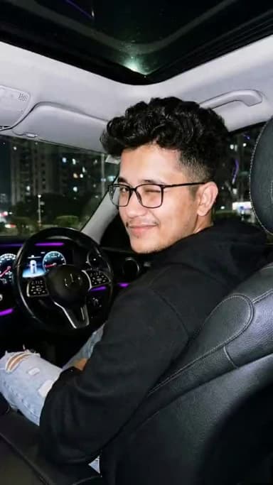 Mercedes-Benz GLC 300 Night Drive ✨ Kutu Ma Kutu Supari Dana | Nepali Vibes #MercedesBenz #GLC300 #LuxuryLifestyle