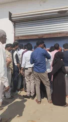 वजीरगंज भारत की एजेंसी पर हुई वीर आज की ताजा खबर भीड़ होने के कारण सिलेंडर नहीं मिल रहे हैं सिलेंडर पर हुई ज्यादा है @@@