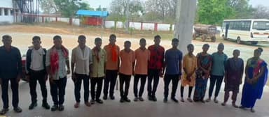 दंतेवाड़ा: जिला जेल दंतेवाड़ा में भावनात्मक मिलन, पुनर्वासित हितग्राहियों ने अपने परिजनों से की मुलाकात