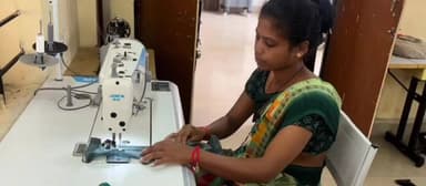 दंतेवाड़ा: नक्सलवाद के अंधेरे से निकलकर आत्मनिर्भरता की नई इबारत लिख रही शर्मिला