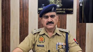 #शाहगंज पुलिस टीम द्वारा मुठभेड़ में जहरखुरानी करने वाले 01 शातिर अभियुक्त को किया गया गिरफ्तार, कब्जे से तमंचा कारतूस ...