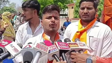 अंबिकापुर: अंबिकापुर में निजी स्कूलों की मनमानी को लेकर एबीवीपी ने डीईओ कार्यालय में जानकारी दी, नगर मंत्री भी उपस्थित