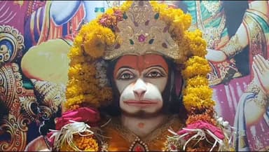 नगर निगम परिसर के हनुमान मंदिर पर पूर्व महापौर अतुल पटेल ने आरती पूजा कर की भंडारे की शुरुआत #reel #burhanpur #mohandhak...