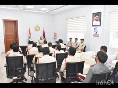 మంచిర్యాల: పాత కేసులపై ప్రత్యేక దృష్టి సారించాలన్న రామగుండం పోలీస్ కమిషనర్ అంబర్ కిషోర్ ఝా