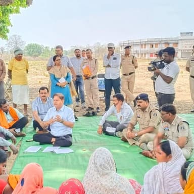 एसईसीएल मदननगर कोयला खदान परियोजना से प्रभावित ग्राम कनकनगर में जिला प्रशासन द्वारा चौपाल आयोजित।
📌 भूमि अधिग्रहण, मुआवज...