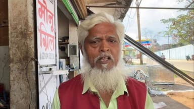 किसको प्रखंड के हिसरी पंचायत में बेमौसम बारिश होने के कारण कचरा सड़क में आ गया है #kisco #hisrilohardaga #lohardaga_pub...