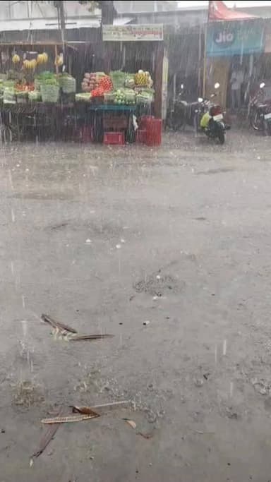 भिनाय बस स्टैंड पर बारिश के साथ गिरे ओले| ⛈️🌨️