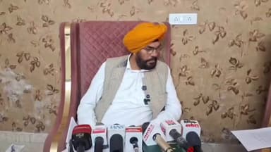 ਅੰਮ੍ਰਿਤਸਰ 2: ਅਜਨਾਲਾ ਇਲਾਕੇ ਤੋਂ ਵਿਧਾਇਕ ਕੁਲਦੀਪ ਸਿੰਘ ਧਾਲੀਵਾਲ ਨੇ ਘਟੀਆ ਮਟੀਰੀਅਲ ਲਾਉਣ ਵਾਲੇ ਠੇਕੇਦਾਰਾਂ ਨੂੰ ਦਿੱਤੀ ਚੇਤਾਵਨੀ