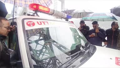 भटवाड़ी: आर्क ब्रिज पर चढ़े पालिका अध्यक्ष मनोज कोहली, डीएम से फोन पर वार्ता के बाद नीचे उतरे