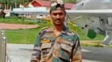 रसड़ा: रसड़ा निवासी सेना के जवान की मौत से छाया मातम, पार्थिव शरीर गुरुवार को कोलकाता से प्रधानपुर गांव पहुंचेगा