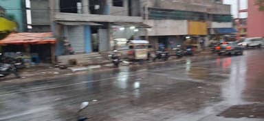 गोड्डा में बदला मौसम का मिजाज! रिमझिम बारिश के साथ आम लोगों को गर्मी से मिली राहत!
#गोड्डा